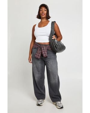 Boohoo Plus Mid Waist Barrel Fit Jean - Black