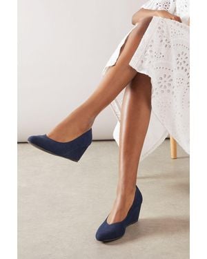 Wallis Wide Fit Daisy Almond Toe Mid Wedge Court Shoes - Natural