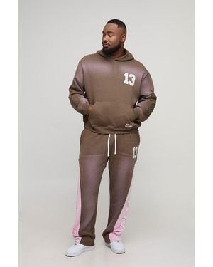 BoohooMAN Plus Oversized Boxy Spray Wash 13 Print Hoodie & Baggy Panel Jogger Tracksuit - Brown