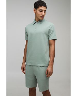 BoohooMAN Slim Fit Waffle Zip Neck Polo & Shorts Set - Green
