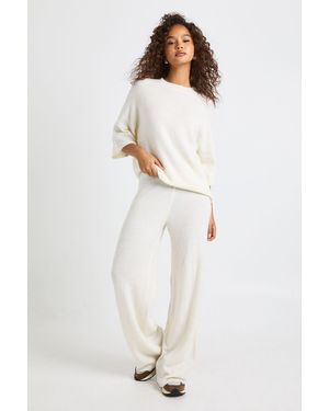 Boohoo Short Sleeve Top And Trouser Knitted Co Ord - White
