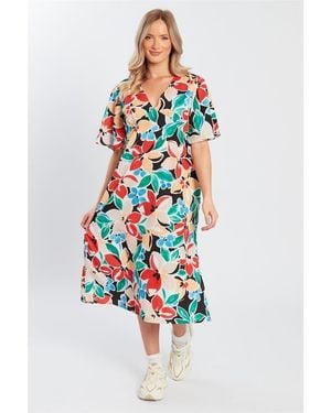 Influence V-Neck Short Sleeve Midi A-Line Dress - White