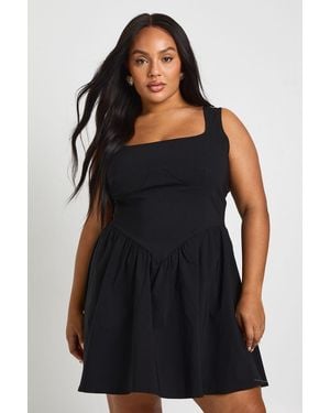 Boohoo Plus Bengaline Plunge Skater Dress - Black
