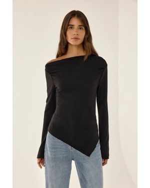 Hiccup Asymmetric Ribbed Top With Slit - Black