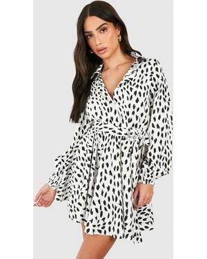 Boohoo Petite Smudge Print Skater Shirt Dress - White