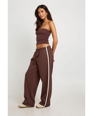 Boohoo Ribbed Bandeau Top And Striped Jogger Tracksuit - Brown