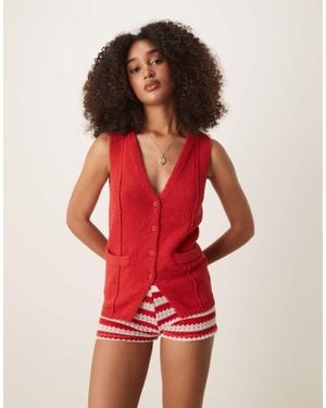 ASOS Knitted V Neck Seam Detail Waistcoat - Red