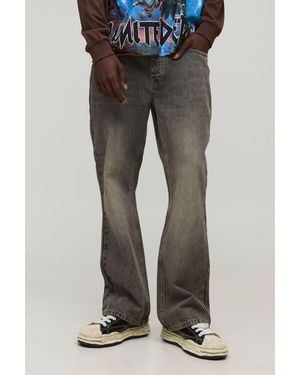 BoohooMAN Straight Flared Fit Washed Jeans - Grey