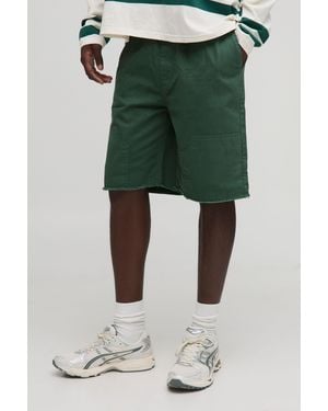 BoohooMAN Elasticated Waist Relaxed Distressed Carpenter Shorts - Green