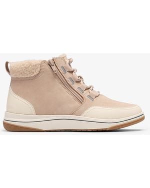 Clarks Brinkley Moss Sand Boots - Natural