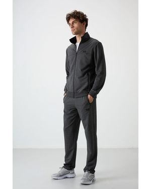 TOMMY LIFE Knit Fleece Sweatshirt And Trousers Set - Black