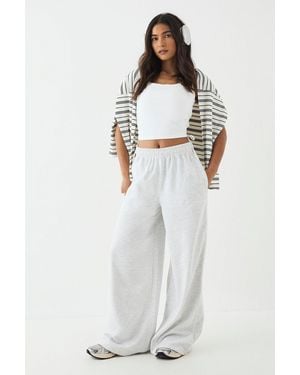 DSGN Studio Piping Detail Mid Rise Wide Leg Jogger - White