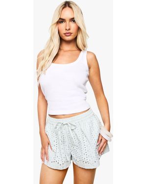 Boohoo Broderie Shorts - White