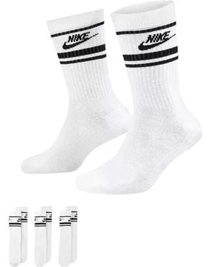 Nike Sportswear Dri-Fit 3 Pair Socks - White