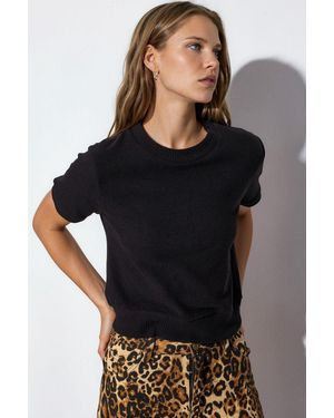 Busem Crop Crew Neck T-Shirt - Black