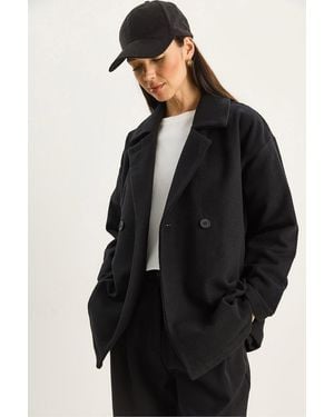 Bianco Lucci Oversized Coat With Button Closure - Black