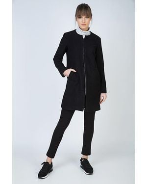 Conquista Winter Coat - Black