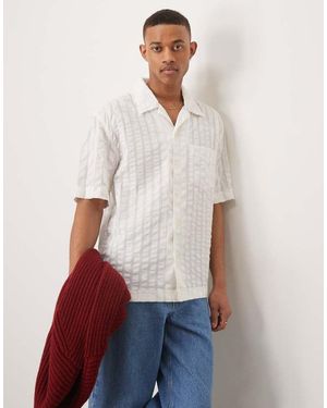 GANT Resort Revere Collar Short Sleeve Tonal Seersucker Stripe Shirt - White
