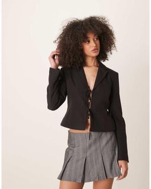 Gina Tricot Tailored Short Fitted Blazer With Tie Front Bow Detail - Black