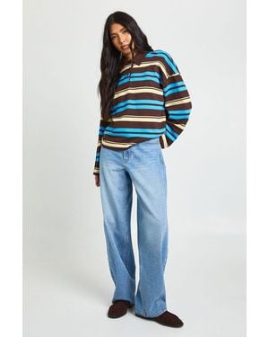 Boohoo The Tall Mid Waist Barrel Jean - Blue