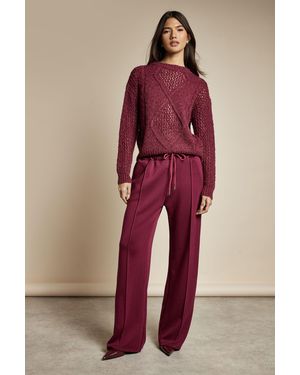 Boohoo Interlock Pintuck Straight Leg Trouser - Red
