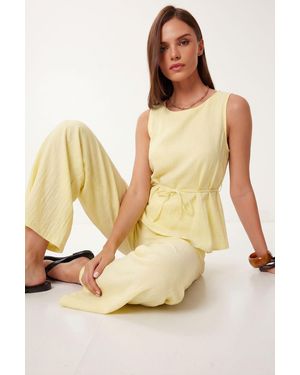 Happiness İstanbul Sleeveless Blouse And Wide-Leg Trouser Coord - Natural