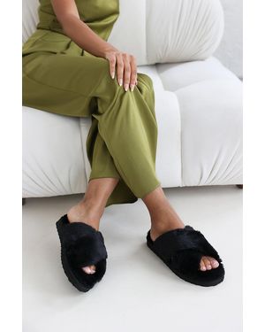 Where's That From Wheres 'Denise' Faux Fur Fluffy Crossover Slippers - Green