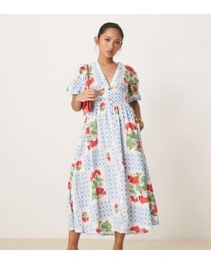 Nobody's Child Petite Nobody's Starlight Midaxi Dress - White