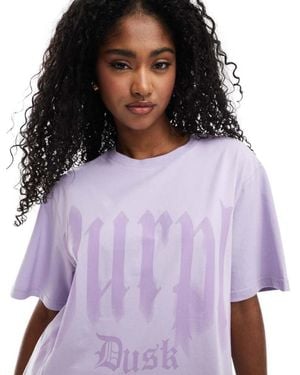 Monki Oversized T-Shirt With Front Print - Purple