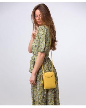 Pure Luxuries 'Kiana' Lemon Drop Nappa Leather Cross Body Phone Bag - Metallic