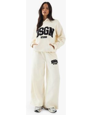 DSGN Studio Towelling Applique Straight Leg Jogger - White