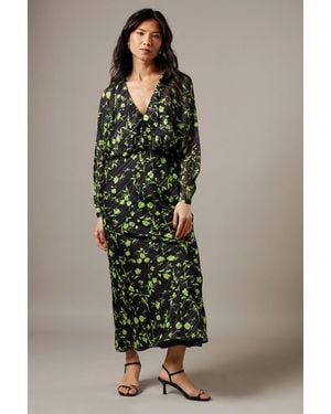 Warehouse Shadow Stripe Batwing Plunge Neck Midi Dress - Green