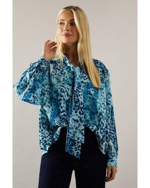 Wallis Petite Animal Print Tie Front Blouse - Blue