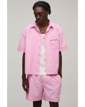 BoohooMAN Stripe Poplin Pocket Detail Star Embroidered Oversized Shirt & Baggy Short Set - Pink