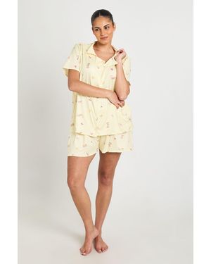 Boohoo Plus Bunny And Bow Print Short Sleeve Shirt & Pyjama Set - Natural