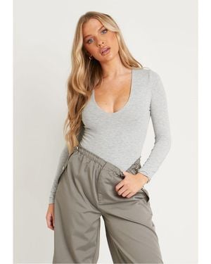 Missy Empire Missy Empire Sleeve Plunge Bodysuit - Grey