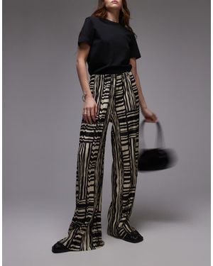 TOPSHOP Abstract Print Plisse Wide Leg Trouser - Black
