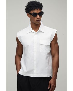 BoohooMAN Oversized Boxy Extreme Crop Sleeveless Oxford Shirt - White