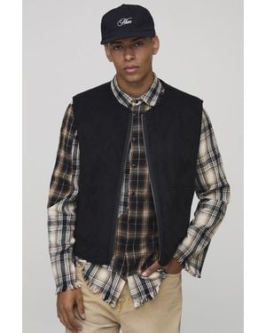 BoohooMAN Boxy Fit Reversible Borg & Suede Gilet - Grey