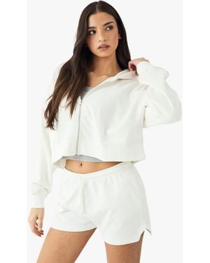 DSGN Studio Embroidered Runner Sweat Short - White
