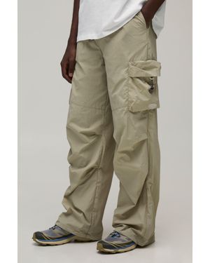 BoohooMAN Baggy Fit Cargo Utility Track Trousers - Green