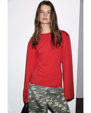 Grimelange Fitted Crew Neck T-Shirt - Red