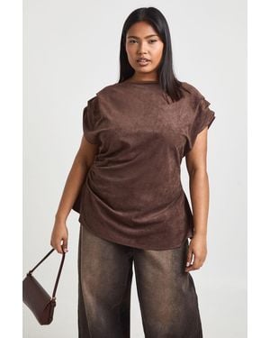 Boohoo Plus Suede Ruched Short Sleeve Top - Brown