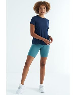 TOMMY LIFE Relaxed Crew Neck T-Shirt With Side Slits - Blue