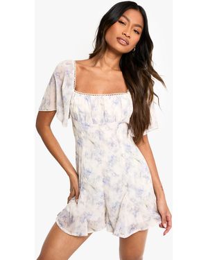 Boohoo Floral Printed Milkmaid Godet Hem Playsuit - White