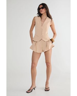 Nasty Gal Tailored Pleated Front Shorts - Natural