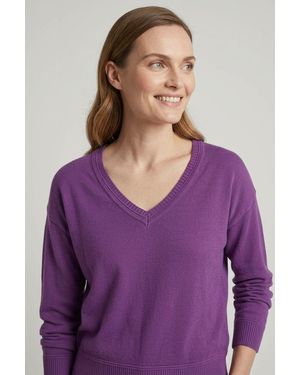 Izabel London Slim Fit V-Neck Lightweight Jumper - Purple