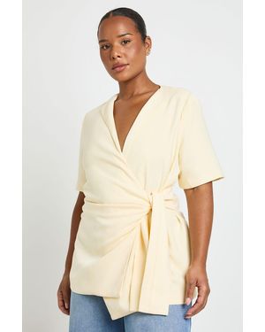 Boohoo Plus Ruched Tie Side Short Sleeve Blazer - Natural