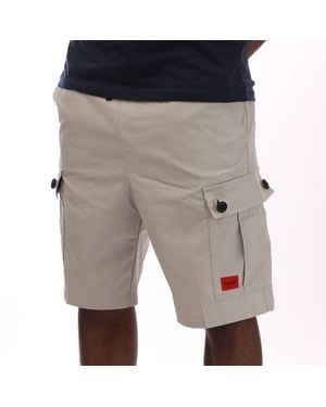 HUGO Garlio242 Red Logo Label Shorts In Grijs