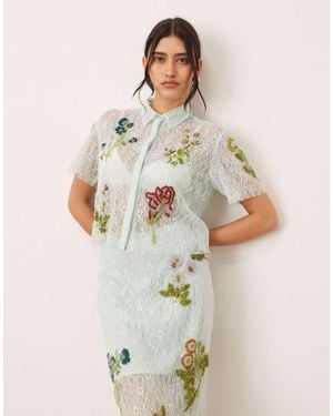 ARRANGE Botanical Floral Embellished Lace Crop Shirt Co-Ord - Natural